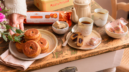 Nonnettes with apricot filling