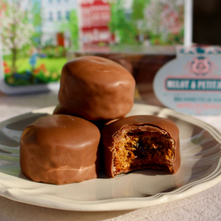 Étui de 4 mini-nonnettes framboise enrobées chocolat au lait